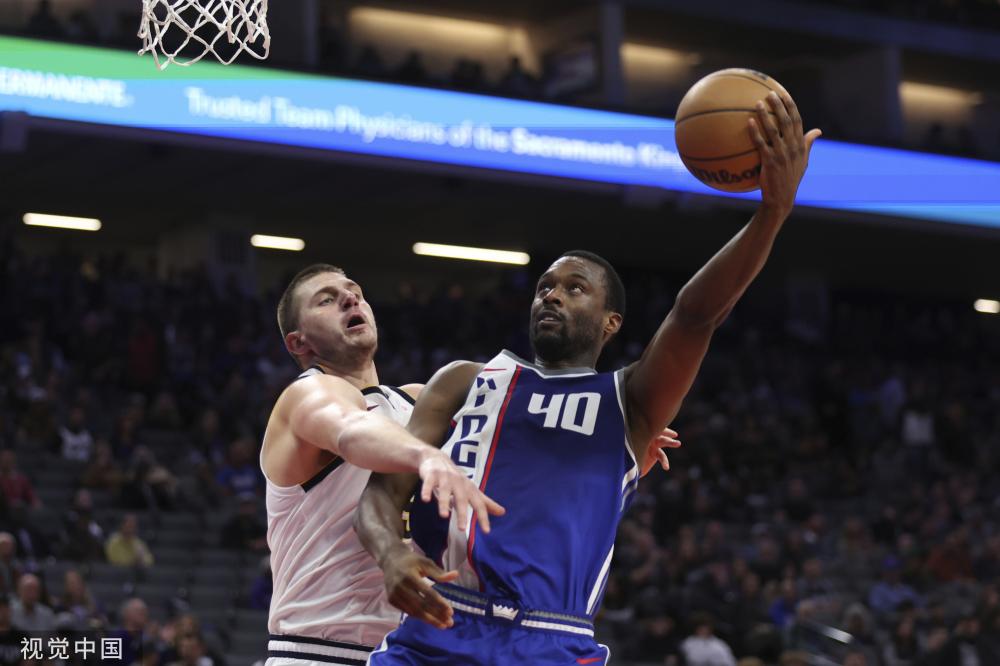 馬祖拉為雙塔的防守點贊 科內特面對申京的護框表現仿佛在打地板籃球.